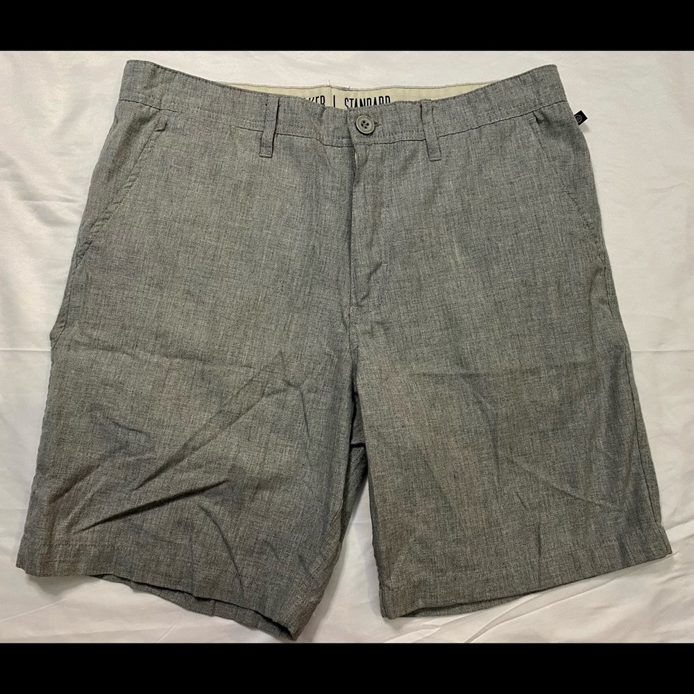 grey skate shorts